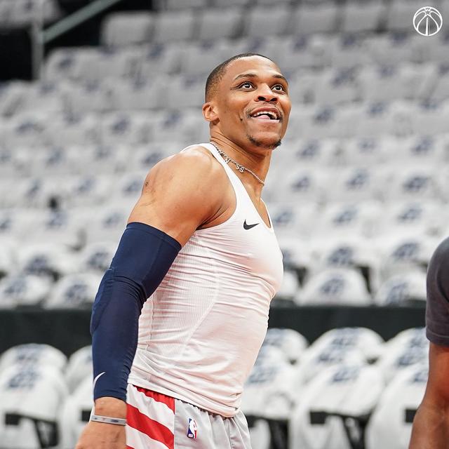 九游体育官网-本菲卡迎社区盾关键赛；赛前手感冰凉；球迷炸锅；训练强度明显提升(高招s忍16800金币够吗)