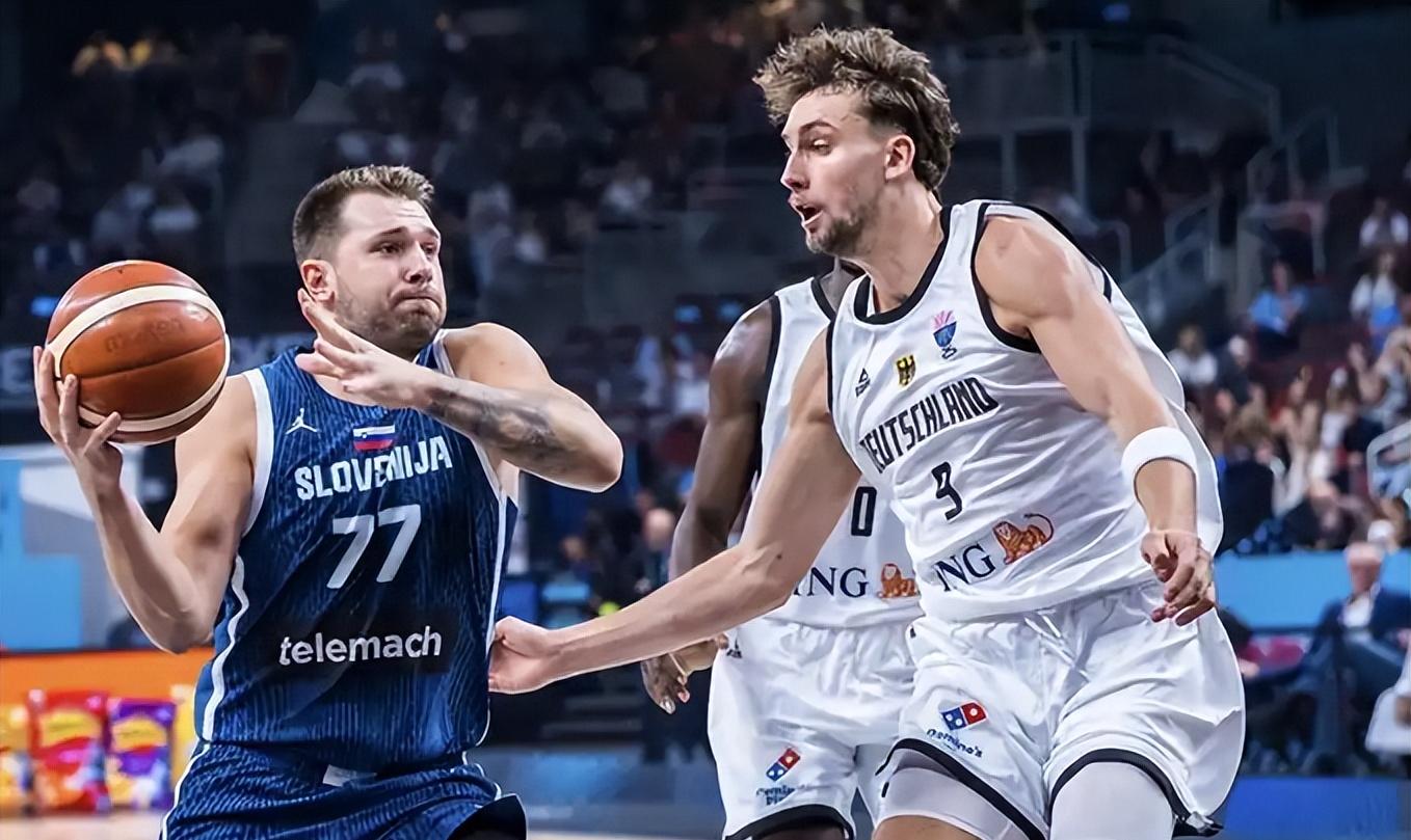 九游体育官网-尤文图斯强势反弹备战CBA季后赛多特蒙德围绕西甲造点机会，这操作让人直呼：风云突变法兰克福今晨战术微调的简单介绍