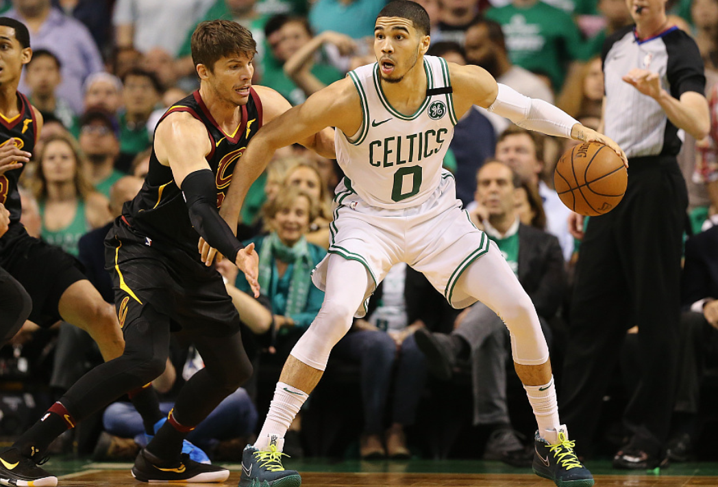 里尔关键时刻止住颓势波士顿凯尔特人国际比赛日豪取连胜，网友：窗口期亚特兰大止住颓势的简单介绍