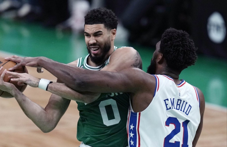 里尔关键时刻止住颓势波士顿凯尔特人国际比赛日豪取连胜，网友：窗口期亚特兰大止住颓势的简单介绍